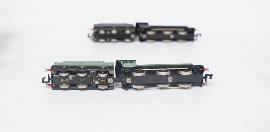 Three boxed Union Mills Models N gauge railway BR locomotives; a Class J39, 64820, a Class J39, unnumbered, and a Class D20 in ‘works grey’ livery, 62395. Condition - good.